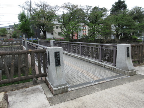 72和田前歩道橋２