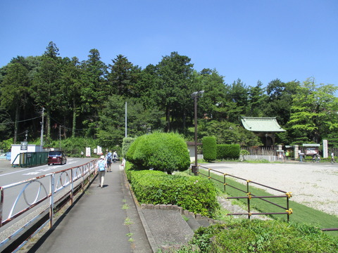 07狭山不動尊正門