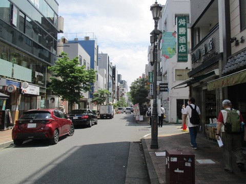 18広尾商店街2