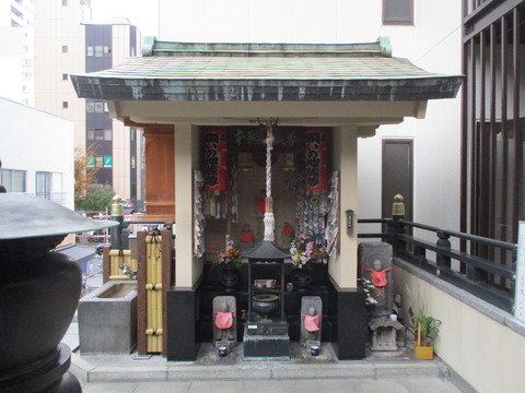 136本願地蔵尊1
