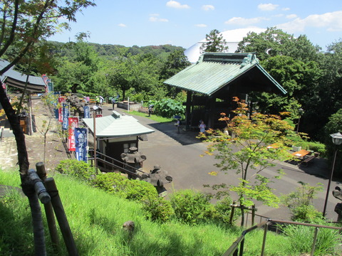 192本堂へ1