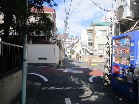 42春の小川道6