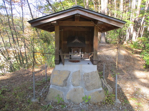 136聖天様・三峰社8