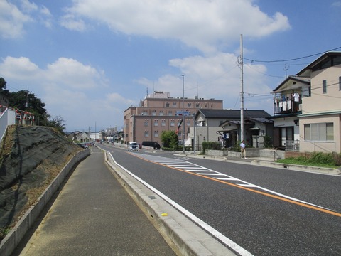 24広い道1