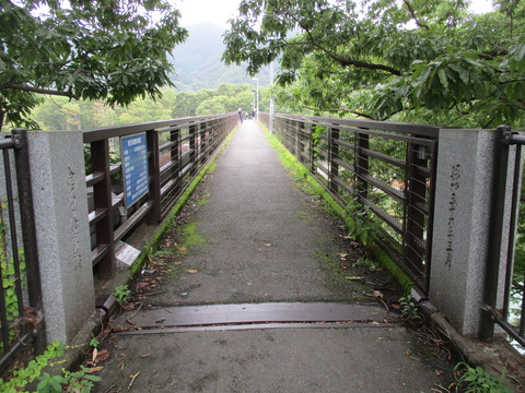 73金石水管橋2