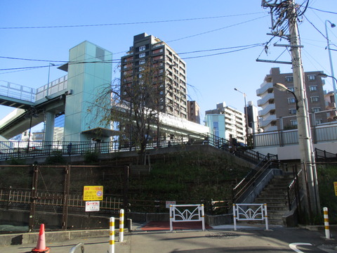 124富ヶ谷交差点1