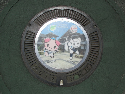 06-1マンホール2