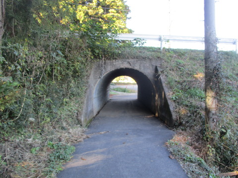 102アンダーパス