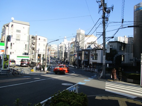 66右折した先