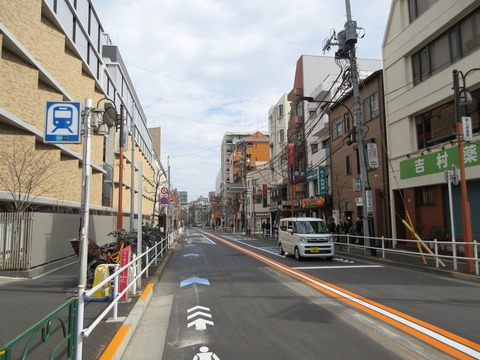 17地下鉄早稲田駅前交差点2