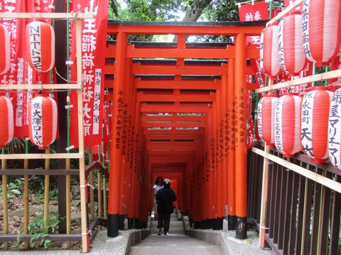 98稲荷参道3