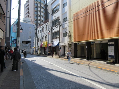 128神楽坂駅