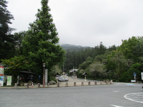 11-1宝登山神社