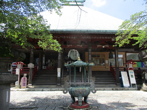 58本堂へ2