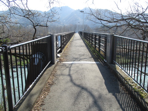 54金石水管橋1