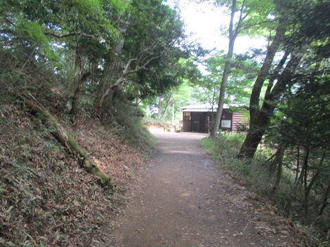 220トイレ