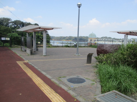 70広場17