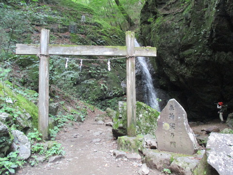 199綾広の滝4