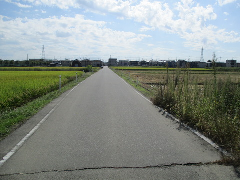 233先に住宅地