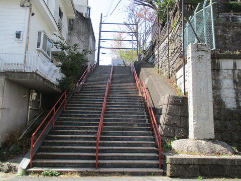 89須賀神社男坂