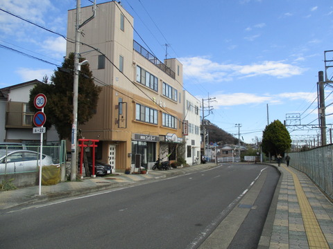 06線路沿い