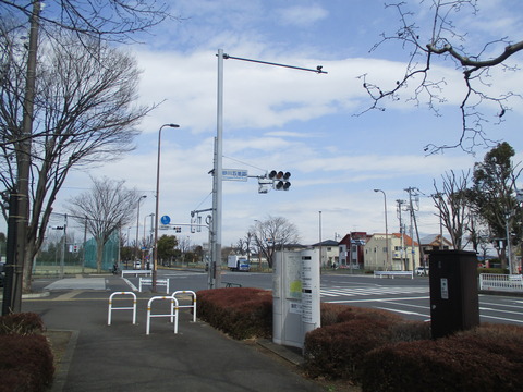 89砂川五差路交差点