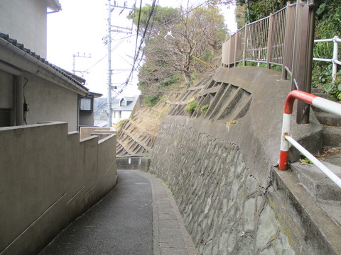 155細い道路