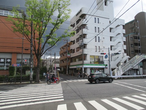 285烏山交差点
