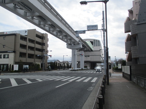 56砂川高校東交差点