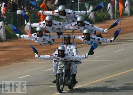 crazy_military_parades_10