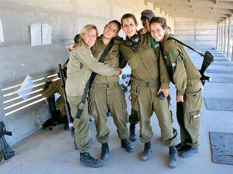girls_of_israel_army_forces_71