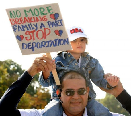 using_people_protesters_06