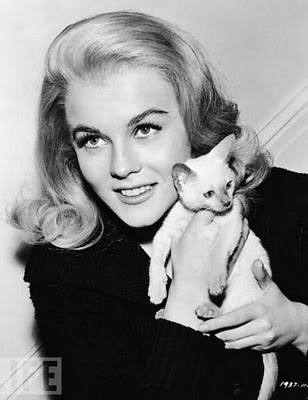 famous_people_and_their_cats_42