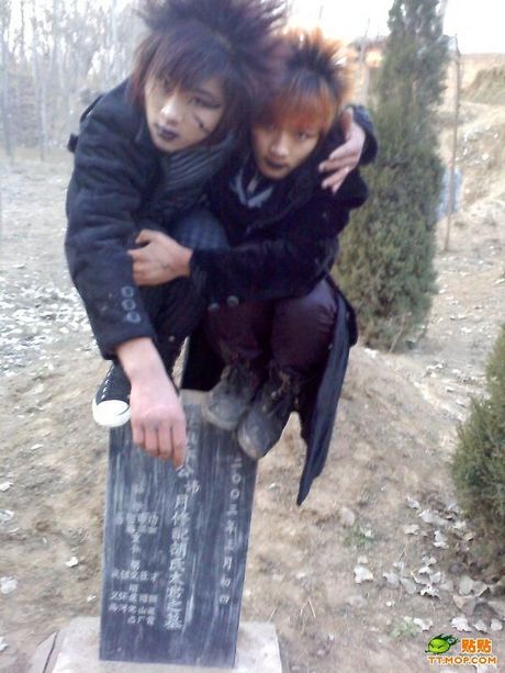 chinese_goths_04