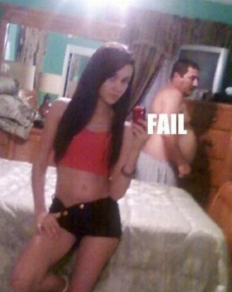girl_self_portraits_that_fail_640_08