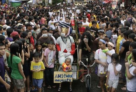 the_parade_of_the_lechon_05