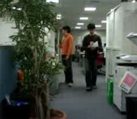 �������