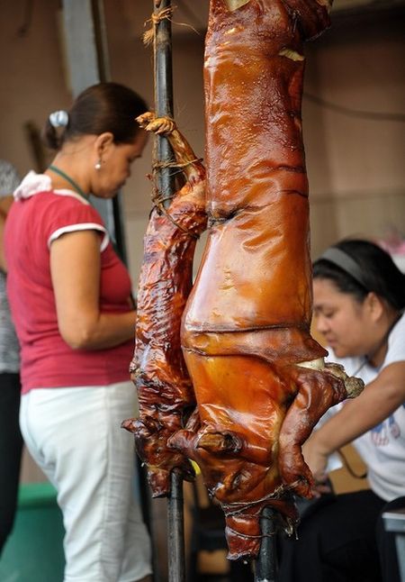 the_parade_of_the_lechon_18