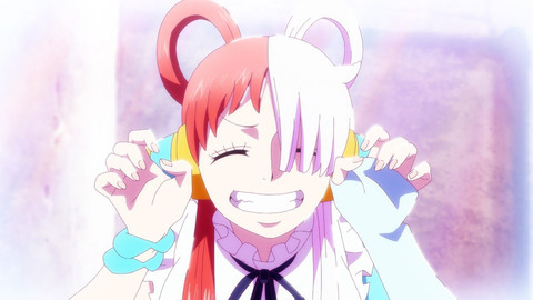 uta_whitered_1117_00