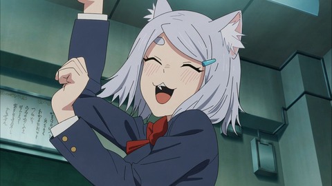 uHwuawAE4-uN
