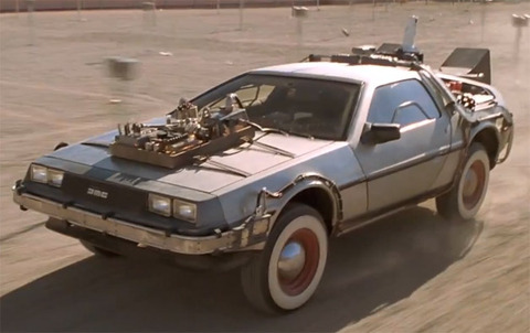 bttf-delorean-dmc-12-628