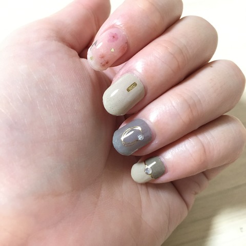 9CE19DFB-FE03-4BEB-95D5-1032E5E86441