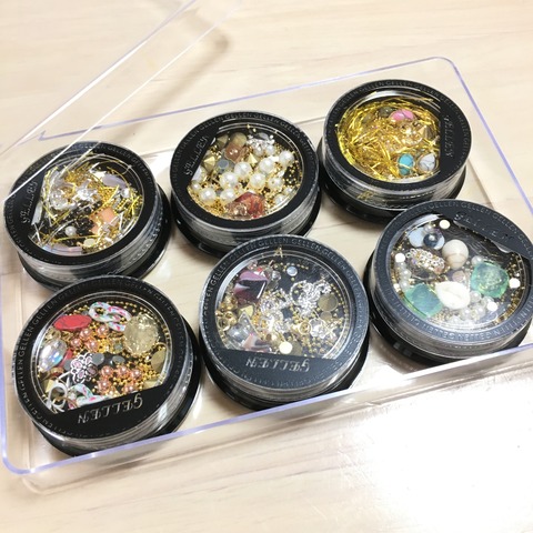 FB0D2F51-DF54-4825-BB72-36F4F2BB69A6