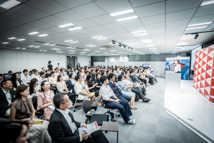 LINE_ALBUM___240807_2