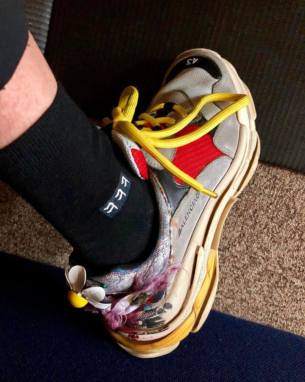 ジードラゴン G Dragon の靴下に書いてあるㅋㅋㅋの意味 知らなかったk Pop 韓国音楽