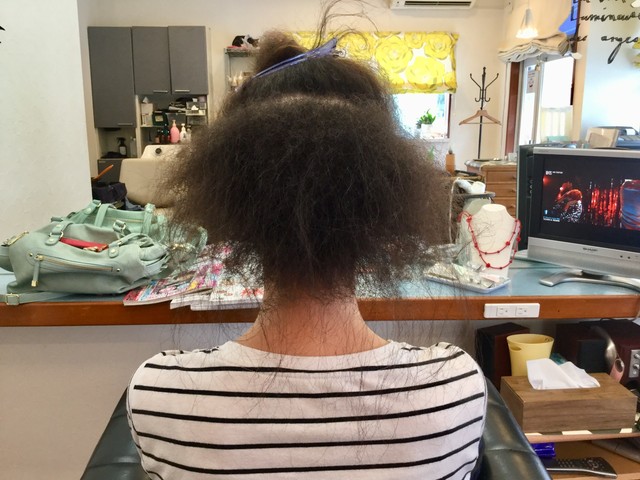 連珠毛の縮毛矯正 Hair Room Pastelの縮毛矯正の現場日記 連珠毛の縮毛矯正 Hair Room Pastelの縮毛矯正の現場日記