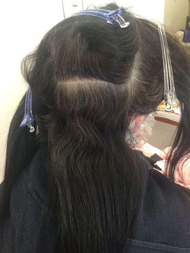 スカスカになった毛先を ロブ に縮毛矯正 Hair Room Pastelの縮毛矯正の現場日記 スカスカになった毛先を ロブ に縮毛矯正 Hair Room Pastelの縮毛矯正の現場日記