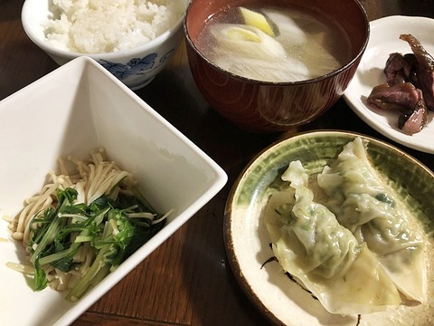 夕食
