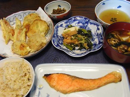 夕食