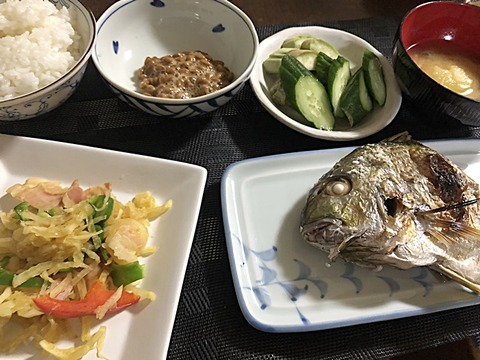 夕食